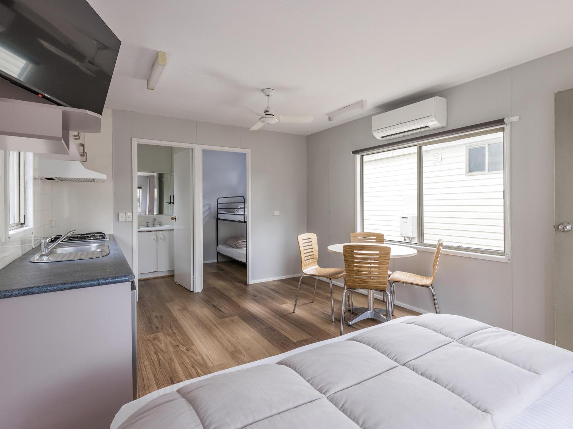 Nrma Phillip Island Beachfront Holiday Park Cowes Zimmer foto
